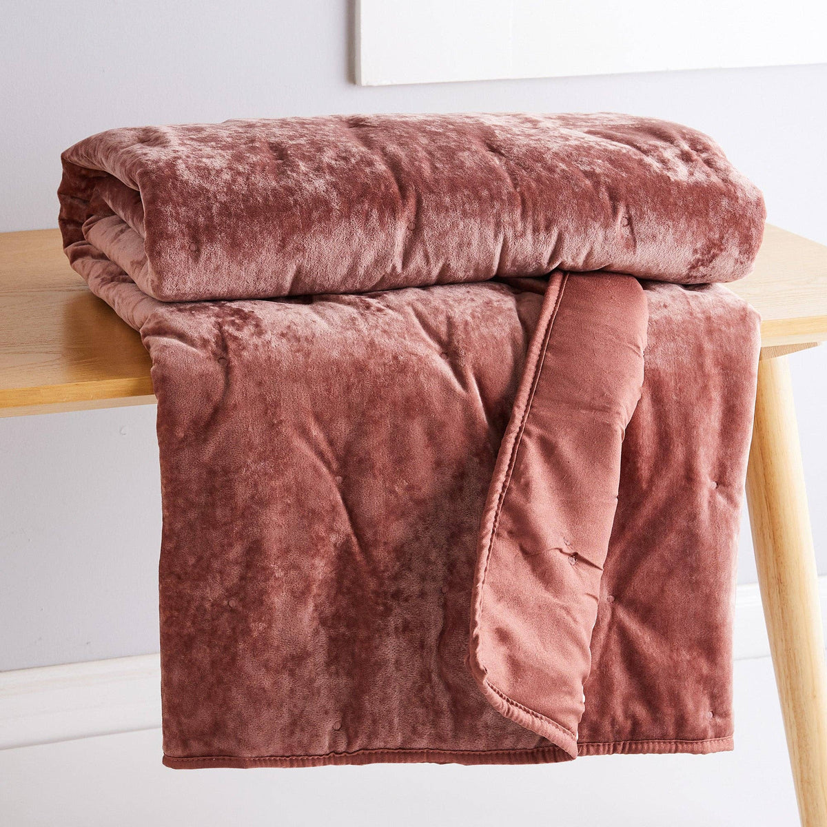 BH Abruzzi Velvet Spice Quilted Throw