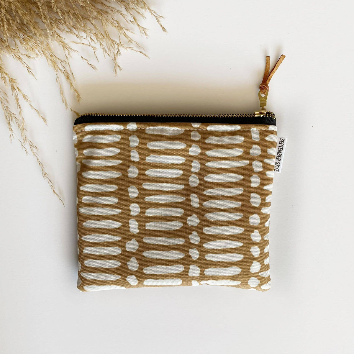 Simple zipped pouch in boho deja